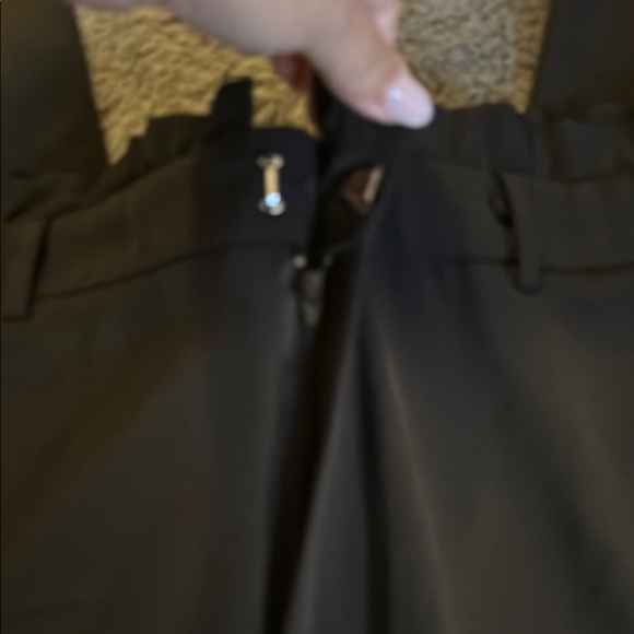 Elegant Black Women's Pants - Picture 3 of 9